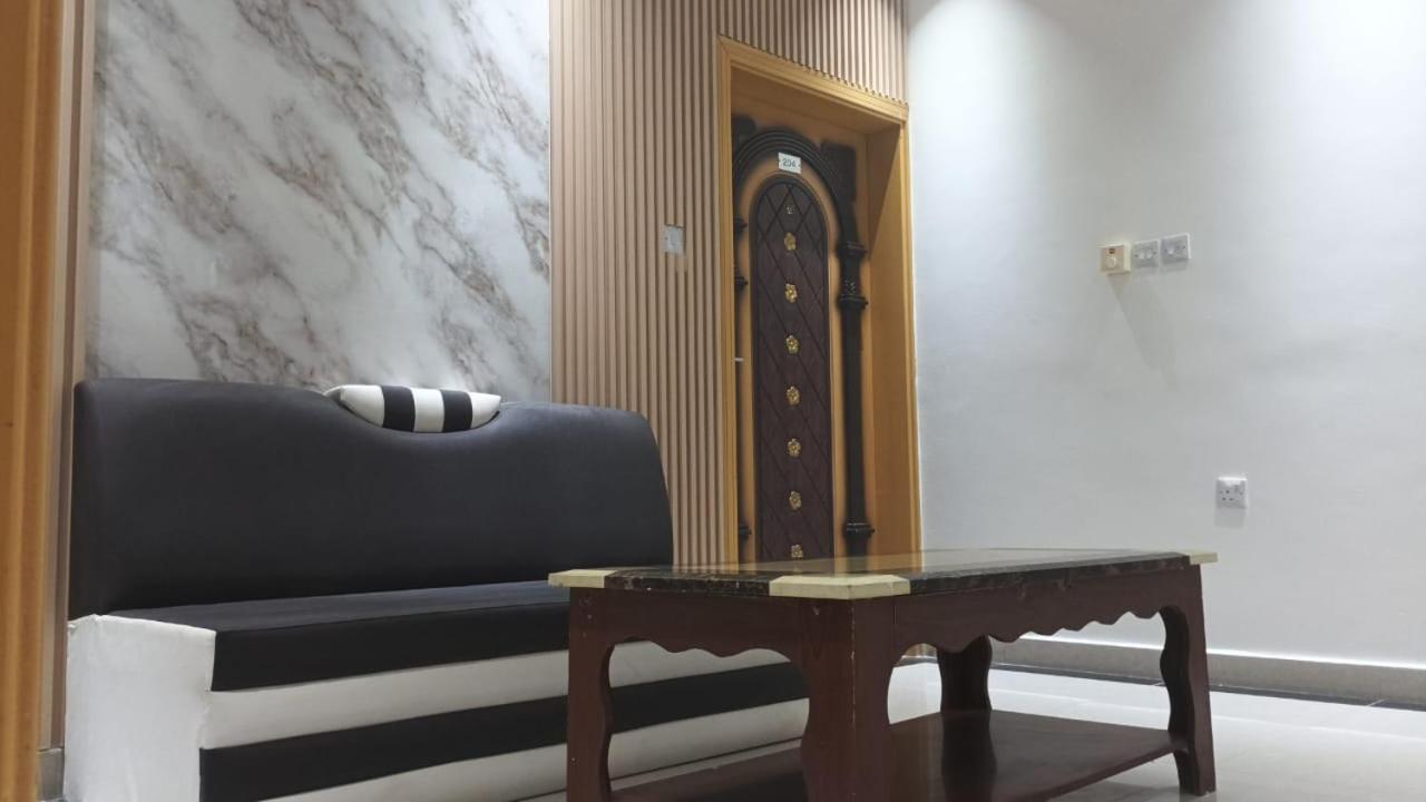 Arabian Sands Hotel فندق الرمال العربية Haima Εξωτερικό φωτογραφία